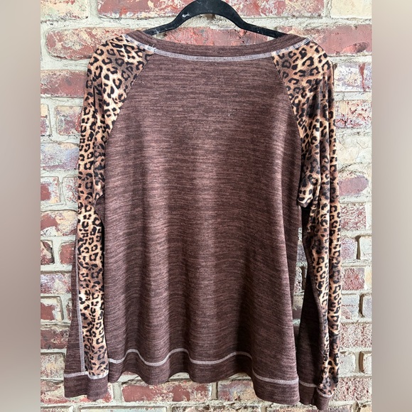 Rod’s Western Leopard Sleeve Top — Brown Lightweight Sweater — Made in USA - Picture 2 of 3